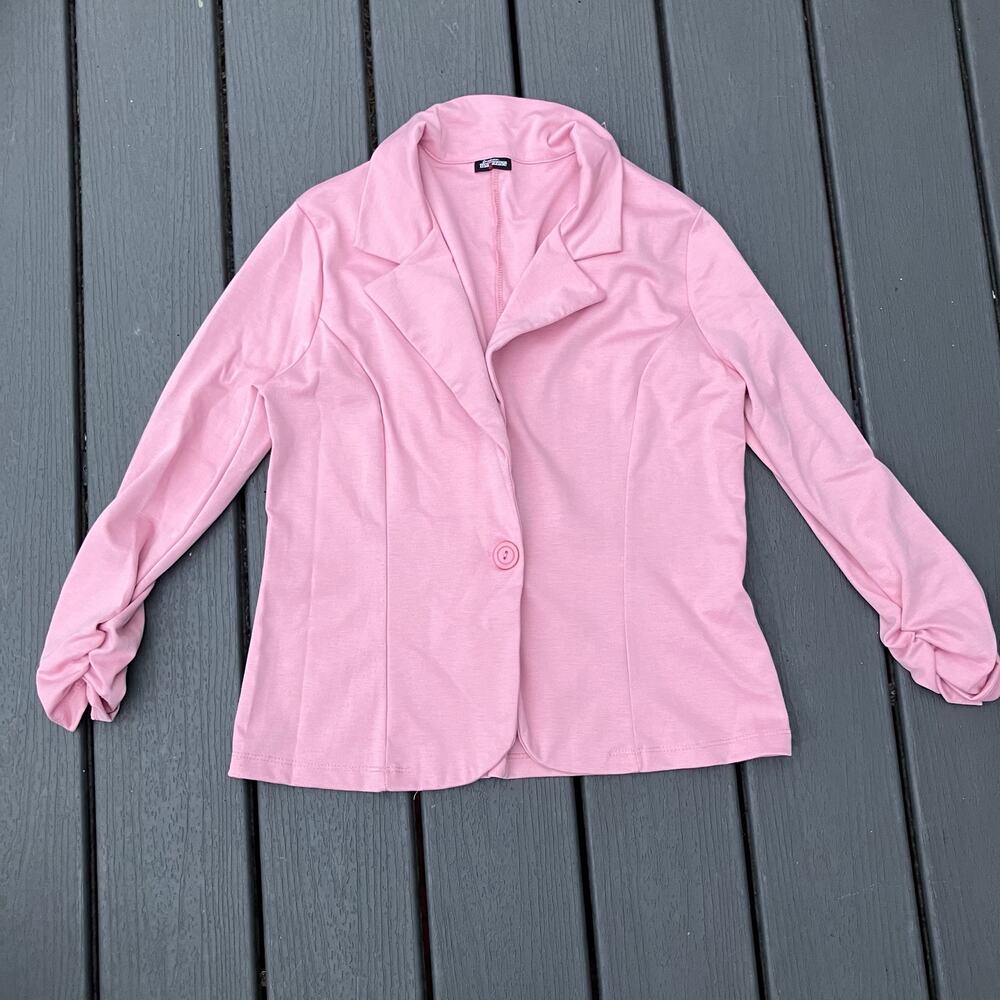 Vintage pink blazer with ruched sleeves, office siren coquette